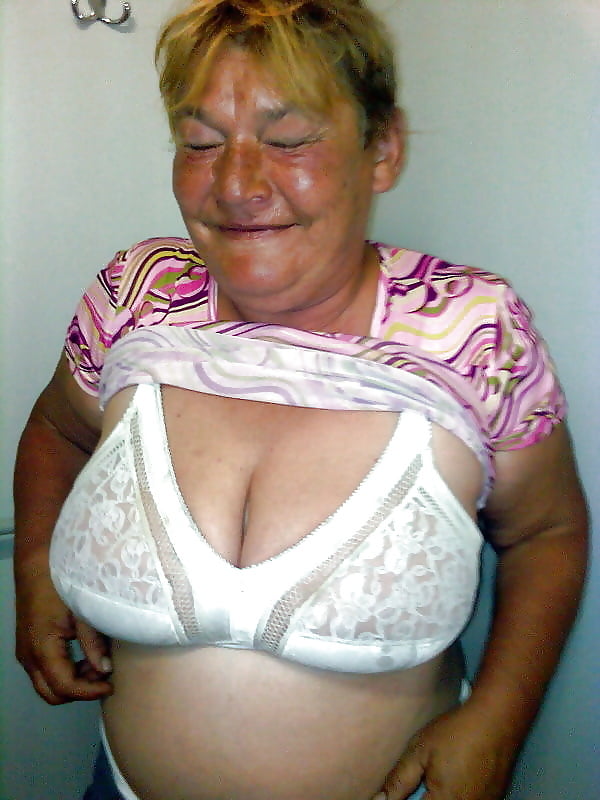 Sex Gallery Granny Mature boobs! Amateur!