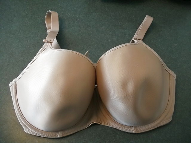 Sex Gallery Used G cup bras