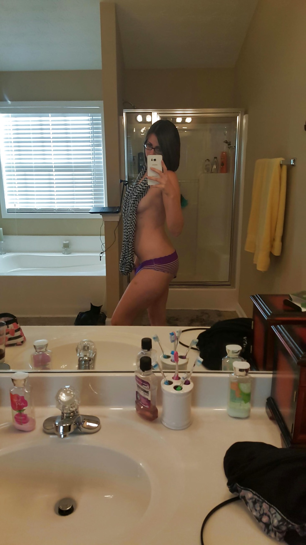 Sex Gallery dirty wife self shot