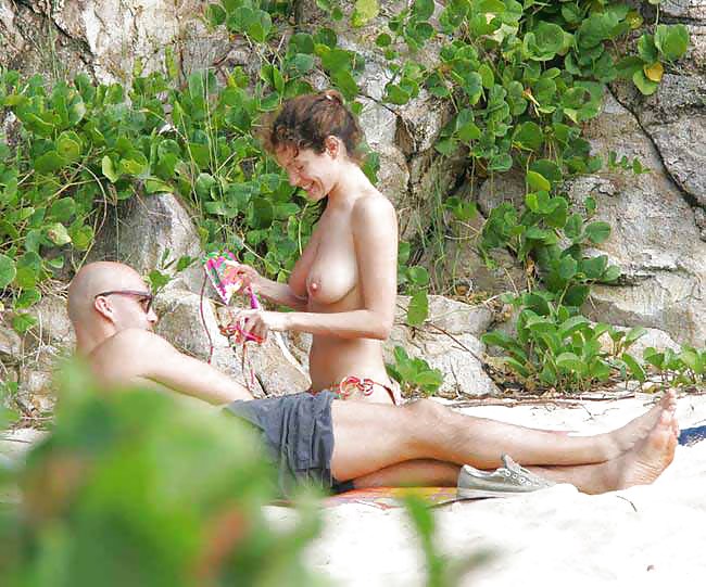 Sex Gallery The beach 148