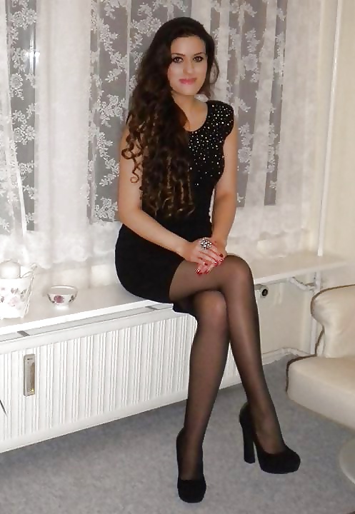 Sex Gallery pantyhose pose10.1