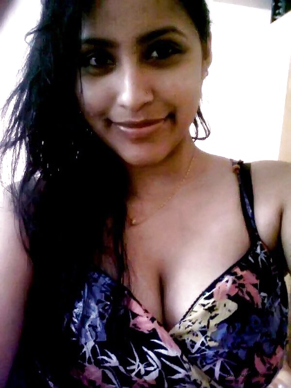 Sex Gallery Desi After shower