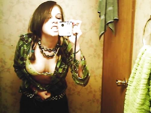 Sex Gallery SelfShot in tha bathroom :P