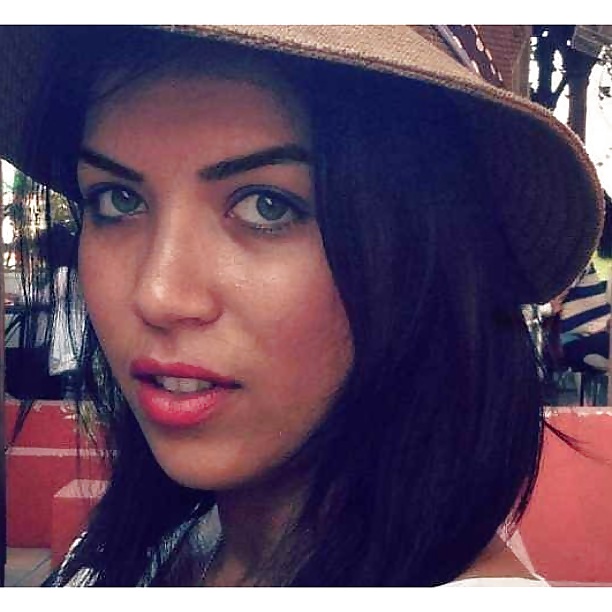 Sex Gallery Arab beauty 43 - Cum on her