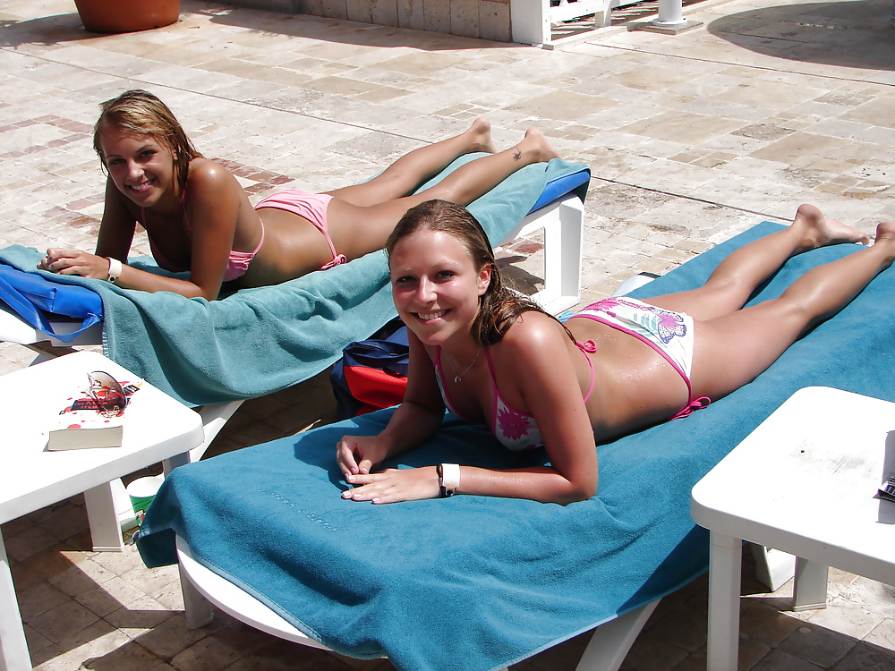 Sex Gallery not sisters on Vacation - Enjoy CardinalRoss!