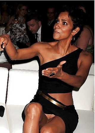 Sex Gallery Halle Berry