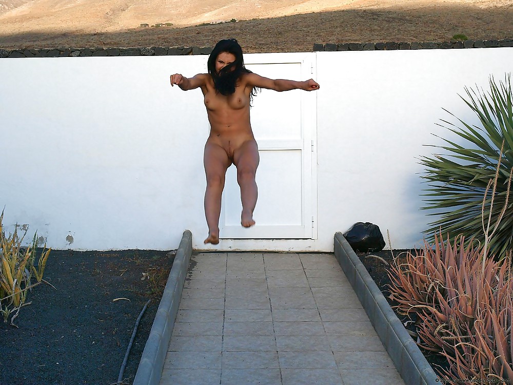 Sex Gallery Jumping