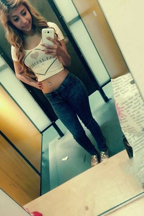 Sex Gallery Selfies In Those Jeans