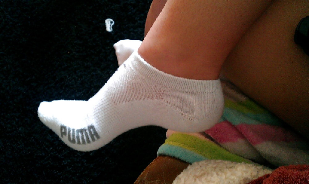 Sex Gallery EMILY'S STINKY WHITE ANKLE SOCKS