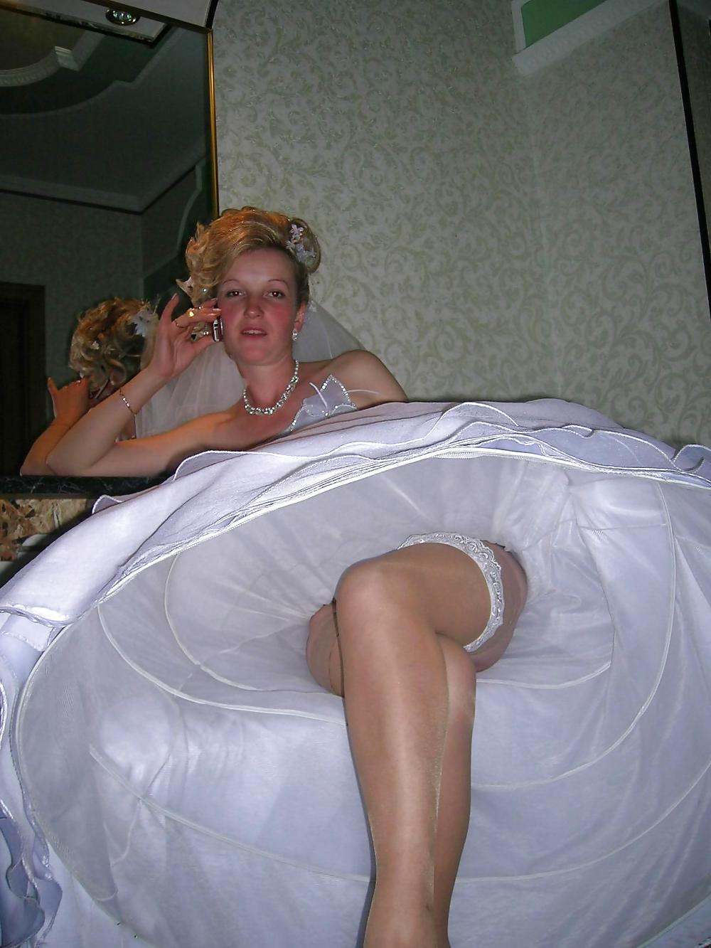 Sex Gallery Wedding-Bride upskirt