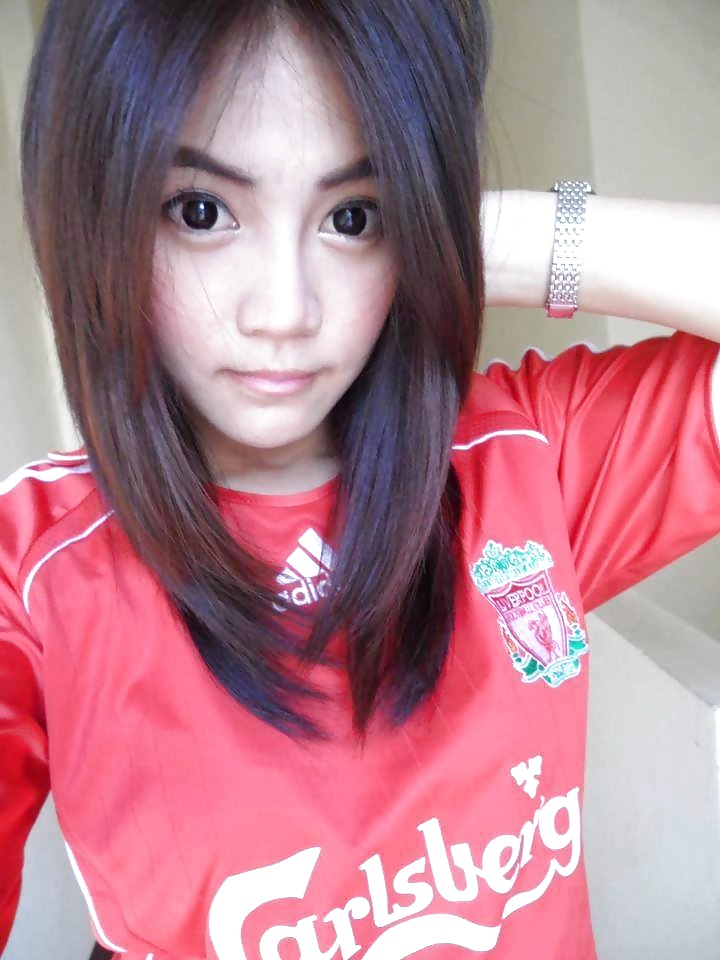 Sex Gallery Amateur Self Shot In Football Shirts Thai